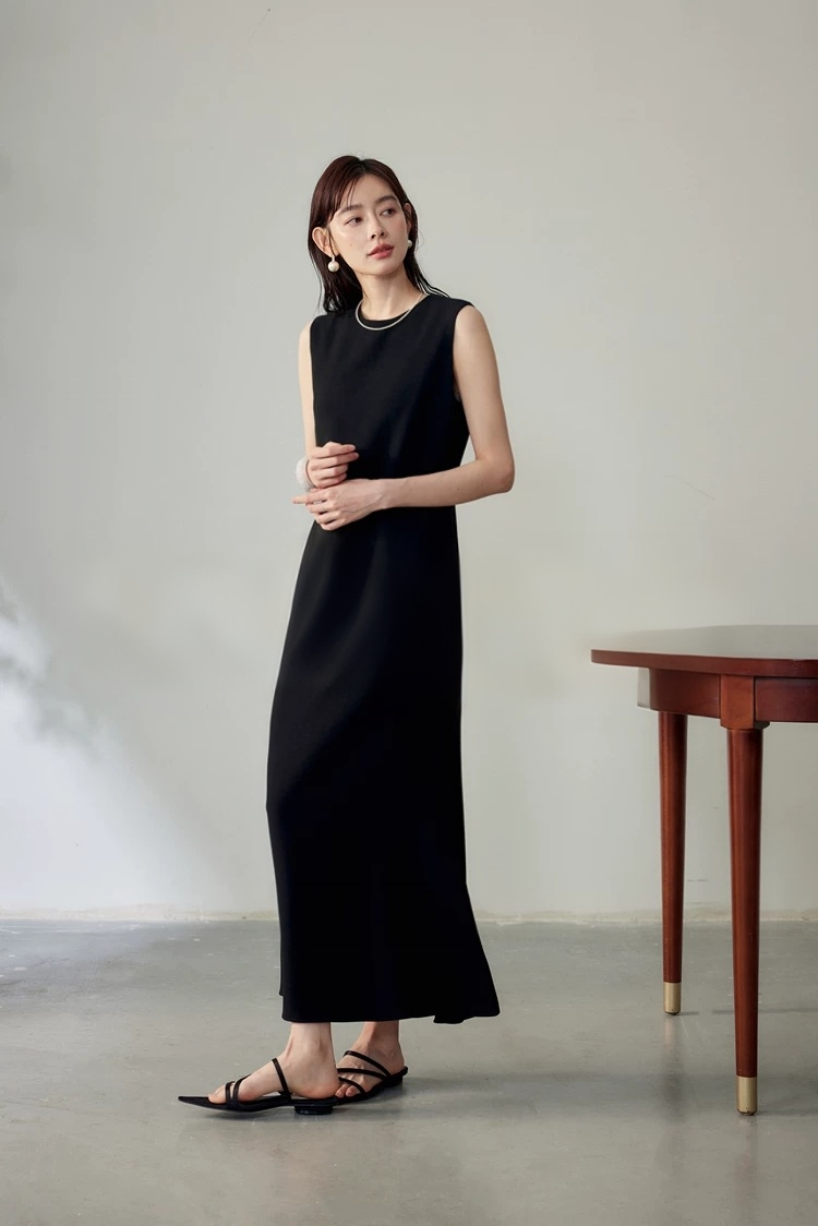 Sleeveless large swing fish tail dress, simple and slimming, elegant and graceful long skirt Sleeveless large swing fish tail dress, simple and slimming, elegant and graceful long skirt