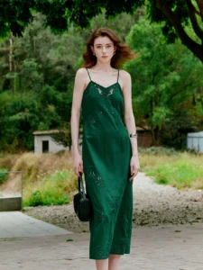 French positioning embroidery hollow camisole skirt