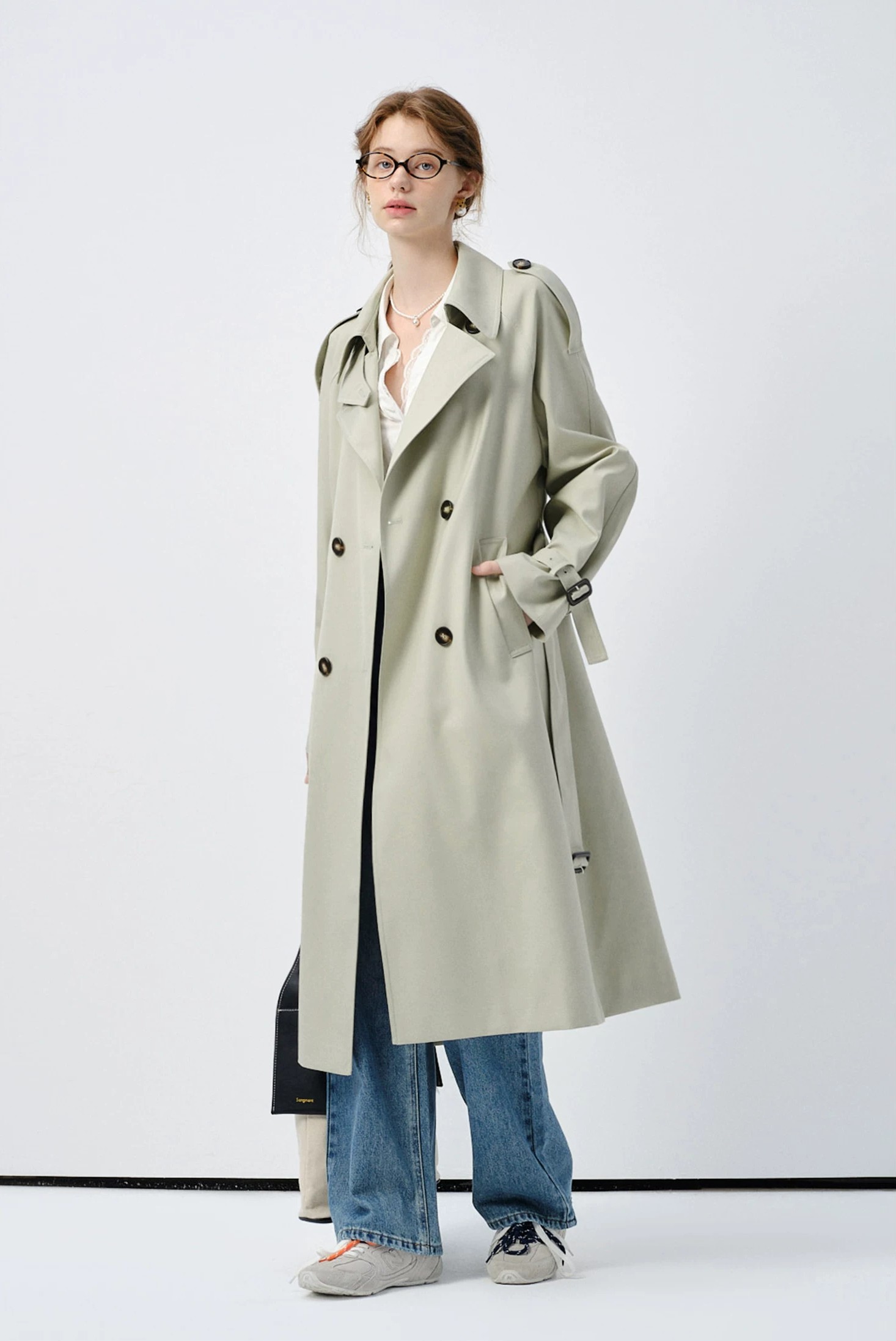 Women's autumn new British style silhouette coat with windbreaker jacket Women's autumn new British style silhouette coat with windbreaker jacket
