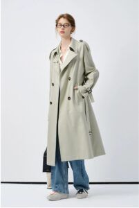 Small British style silhouette windbreaker jacket