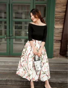 Sweet style T-shirt for women, one cut neck, 2026 new short sleeved design