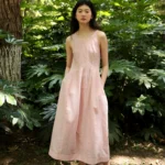 Texture fabric, skin friendly, breathable, flower bud shaped waist cinched sleeveless dress