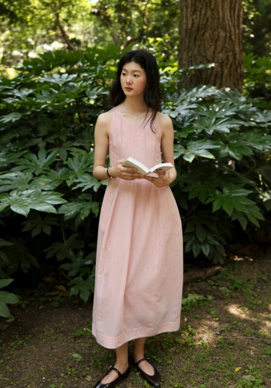 flower bud shaped waist cinched sleeveless dress
