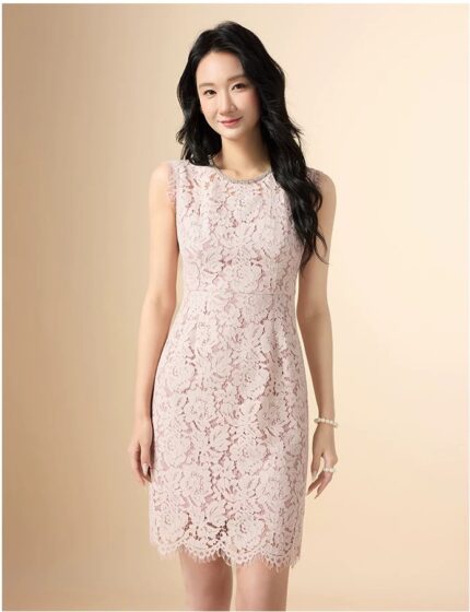 Round neck hollowed out slim fit sleeveless lace dress