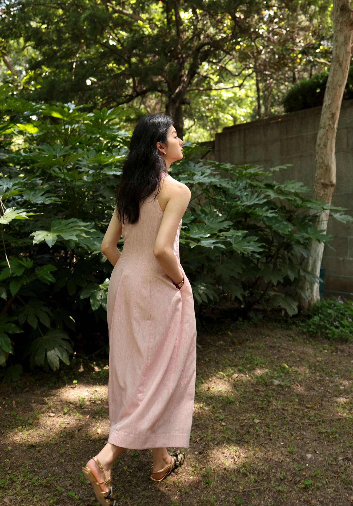 flower bud shaped waist cinched sleeveless dress flower bud shaped waist cinched sleeveless dress