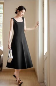 Elegant minimalist three-dimensional cut sleeveless dress