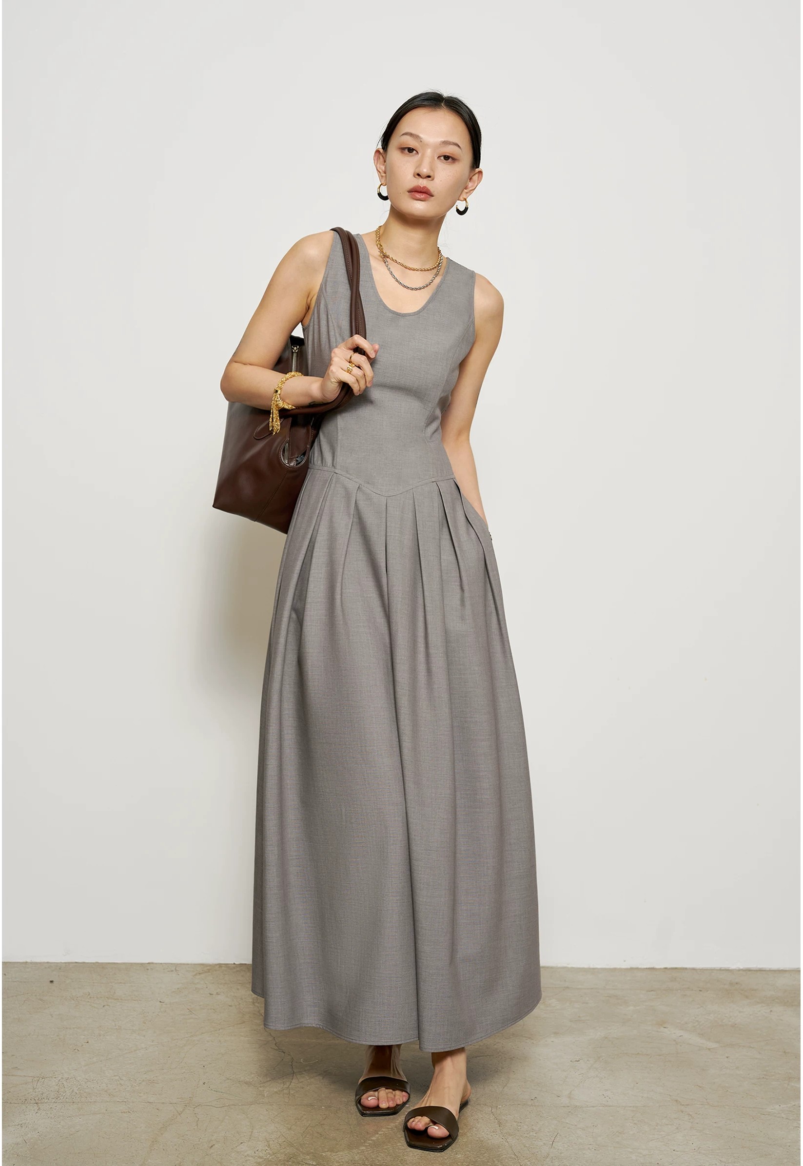 Knitted wool French vest dress Knitted wool French vest dress