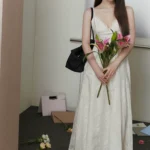 Embroidered V-neck temperament waist cinching suspender long dress