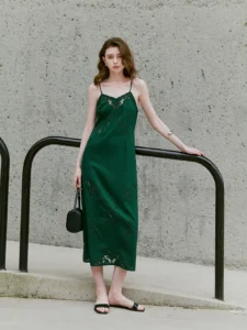 French positioning embroidery hollow camisole skirt