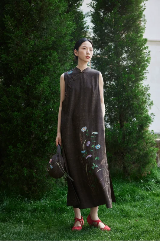 Fragrant cloud gauze daisy patch embroidered loose cheongsam skirt
