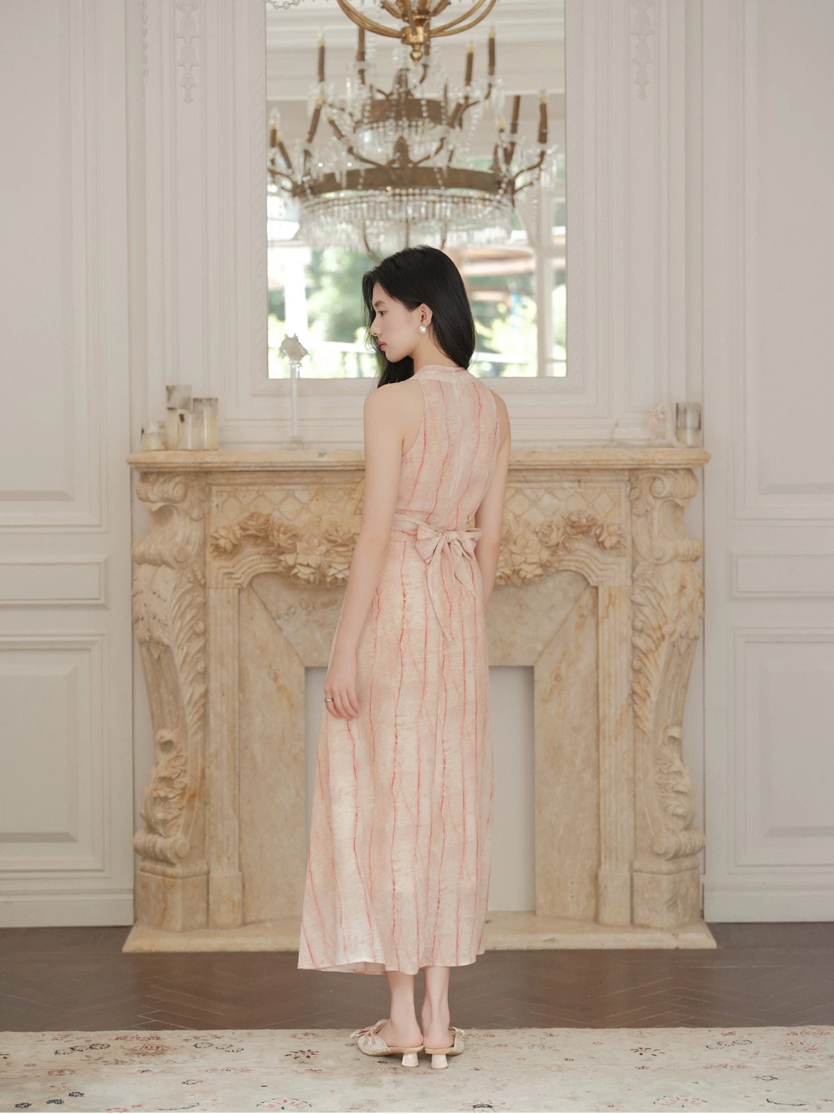 French V-neck halter dress French V-neck halter dress