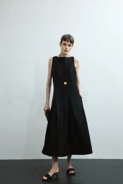 90 Retro Fashionable Low Waist Sleeveless Dress Small Black Dress