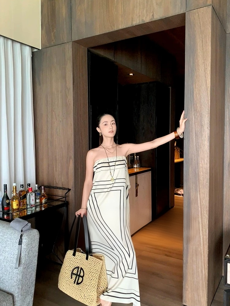 Strapless dress for women, light luxury, socialite, high-end feel Strapless dress for women, light luxury, socialite, high-end feel