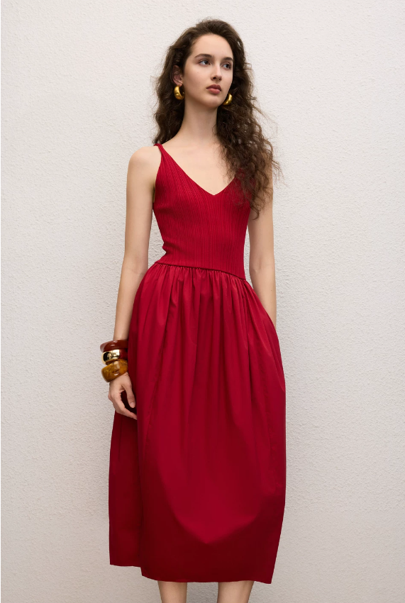 V-neck cinched waist simple knit patchwork dress elegant and fashionable dress V-neck cinched waist simple knit patchwork dress elegant and fashionable dress