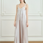 Mulberry silk dress, skin friendly and breathable lace carved nightgown