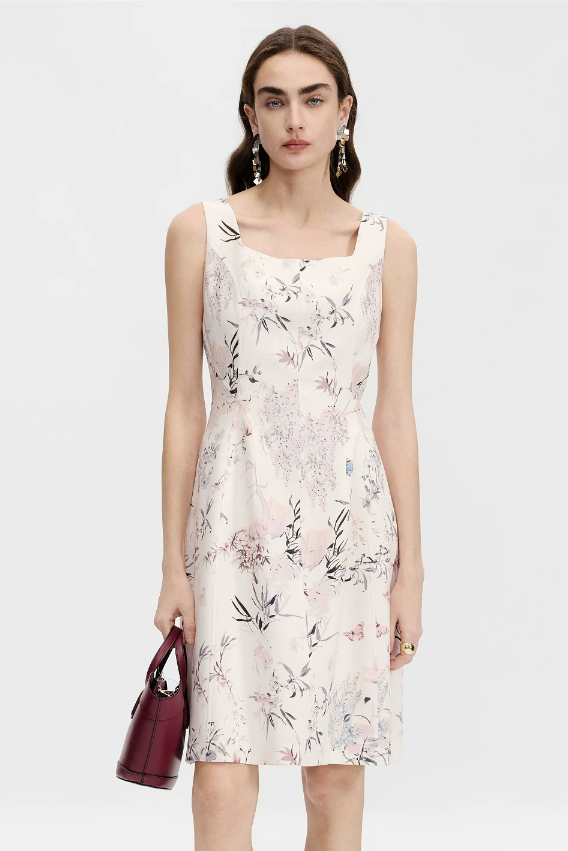 Short sleeved dress with French style and high-end floral pattern Short sleeved dress with French style and high-end floral pattern