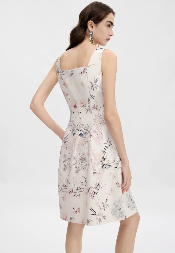 Short sleeved dress with French style and high-end floral pattern Short sleeved dress with French style and high-end floral pattern