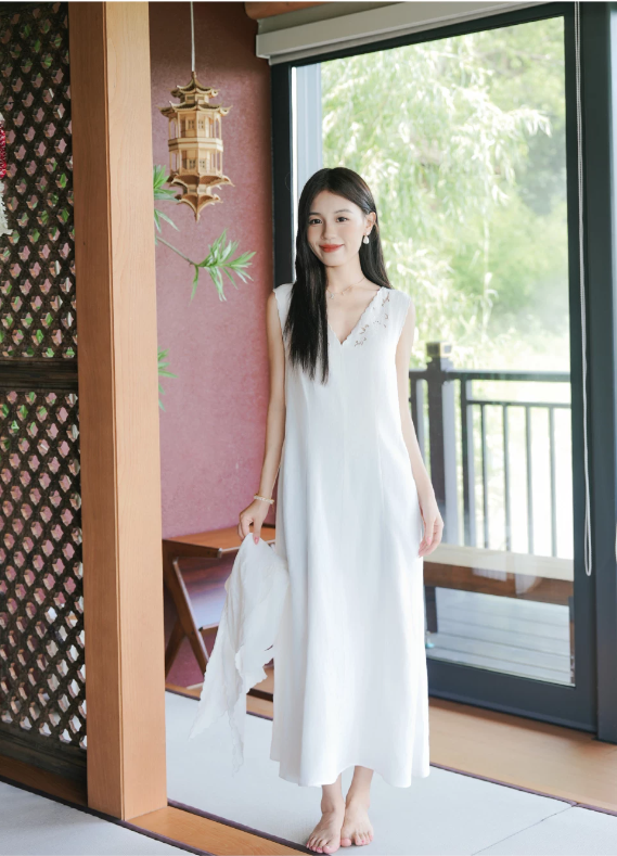 100% pure linen lotus hollow embroidery sleeveless straight tube dress 100% pure linen lotus hollow embroidery sleeveless straight tube dress