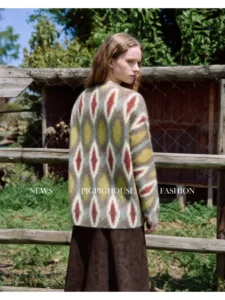 Heavy duty brushed wool, real silk cashmere, artistic printed round neck loose knit sweater