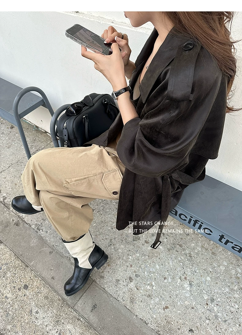 Stylish short commuter trench coat Stylish short commuter trench coat