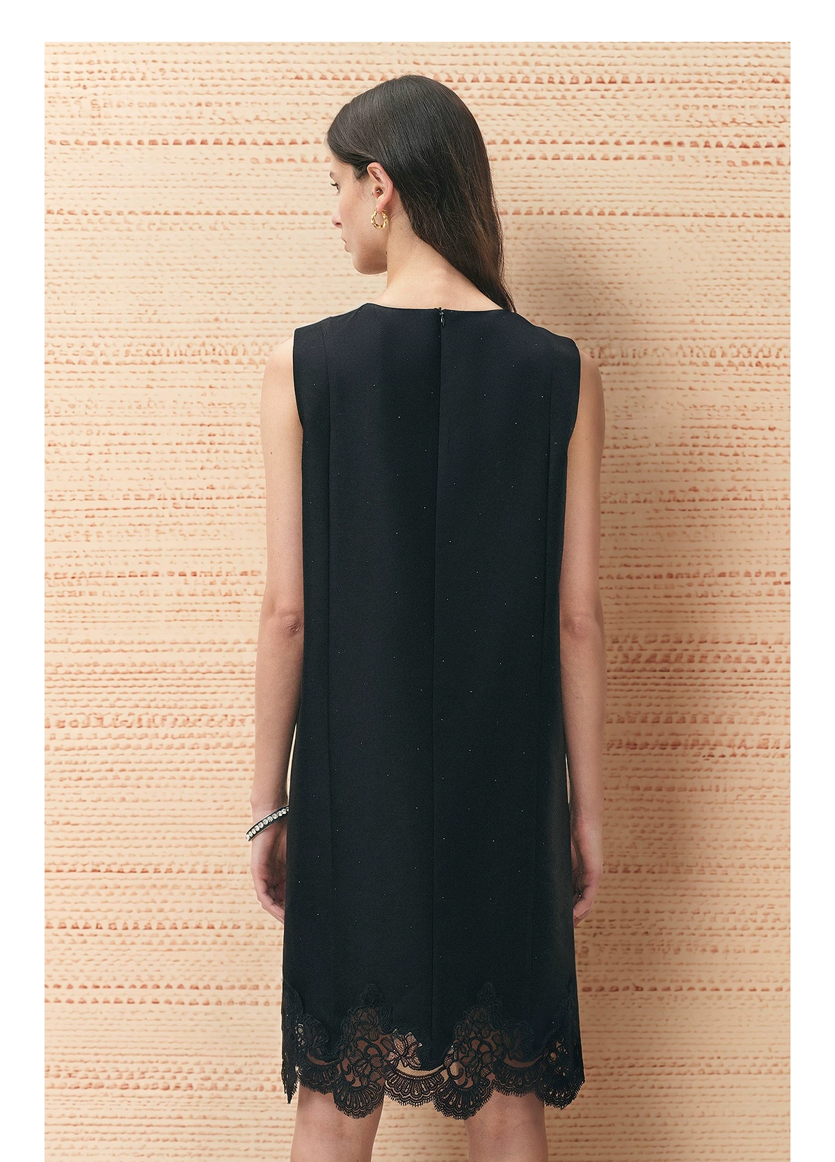 Sheep hair, mulberry silk, satin embroidered lace A-line dress Sheep hair, mulberry silk, satin embroidered lace A-line dress
