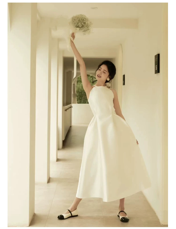 High end minimalist satin short dress High end minimalist satin short dress