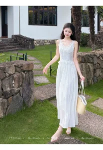 Lace chiffon pleated waist dress V-neck camisole skirt
