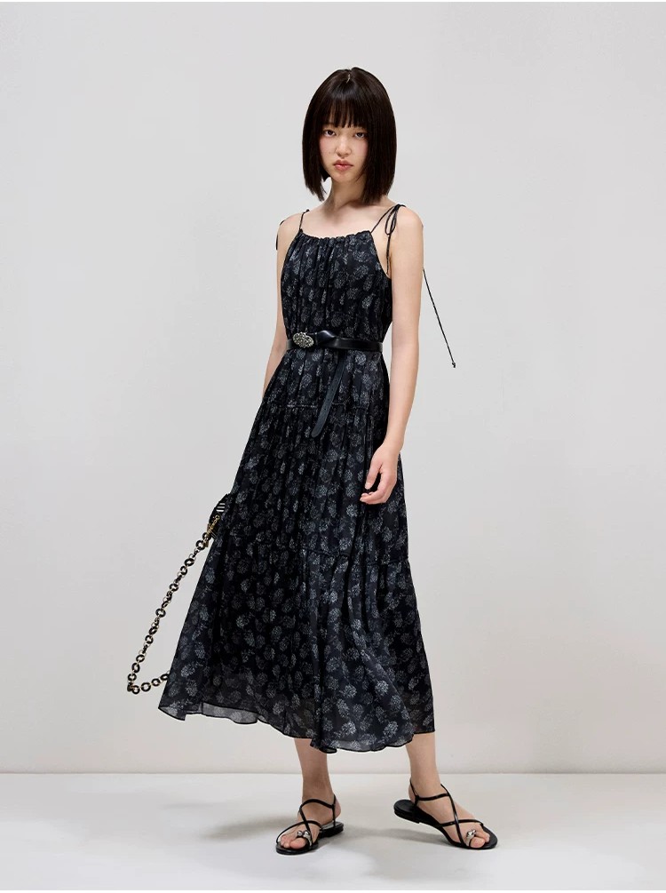 100% mulberry silk floral black A-line length fake style suspender dress 100% mulberry silk floral black A-line length fake style suspender dress
