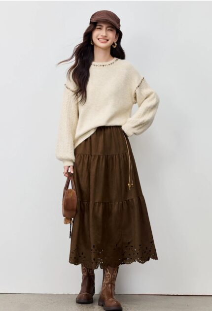 Round neck loose fitting sheepwool thick warm sweater