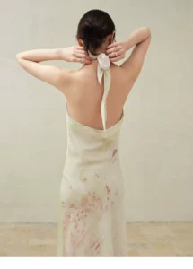 V-neck hanging neck printed dress