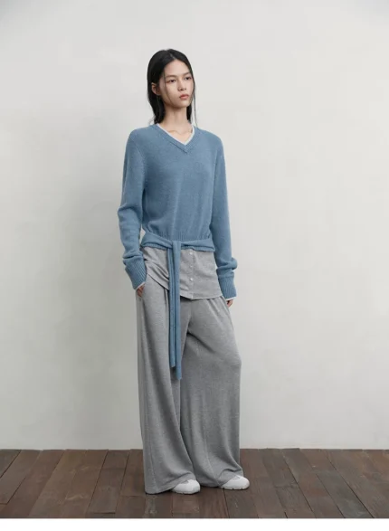Color collision fake two-piece tie ribbon knit sweater