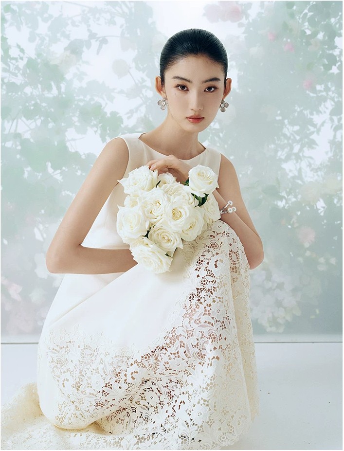 White lace acetate dress White lace acetate dress