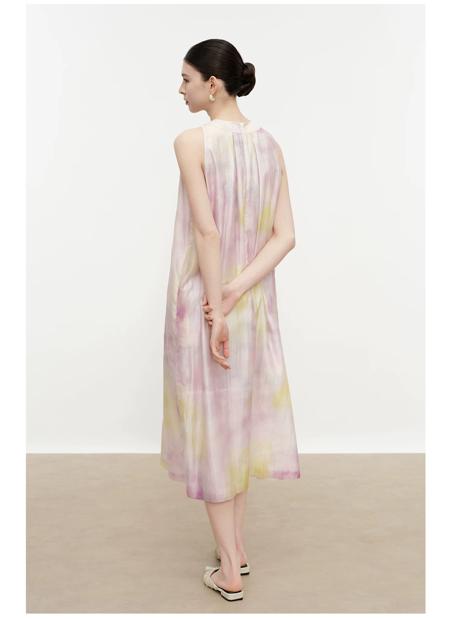 Slim fit hanging neck dress, casual and cool women's skirt Slim fit hanging neck dress, casual and cool women's skirt