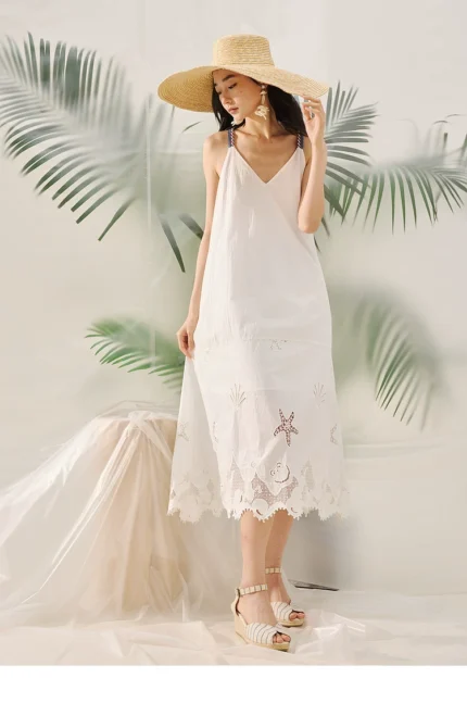 Embroidered contrasting dress sleeveless camisole skirt