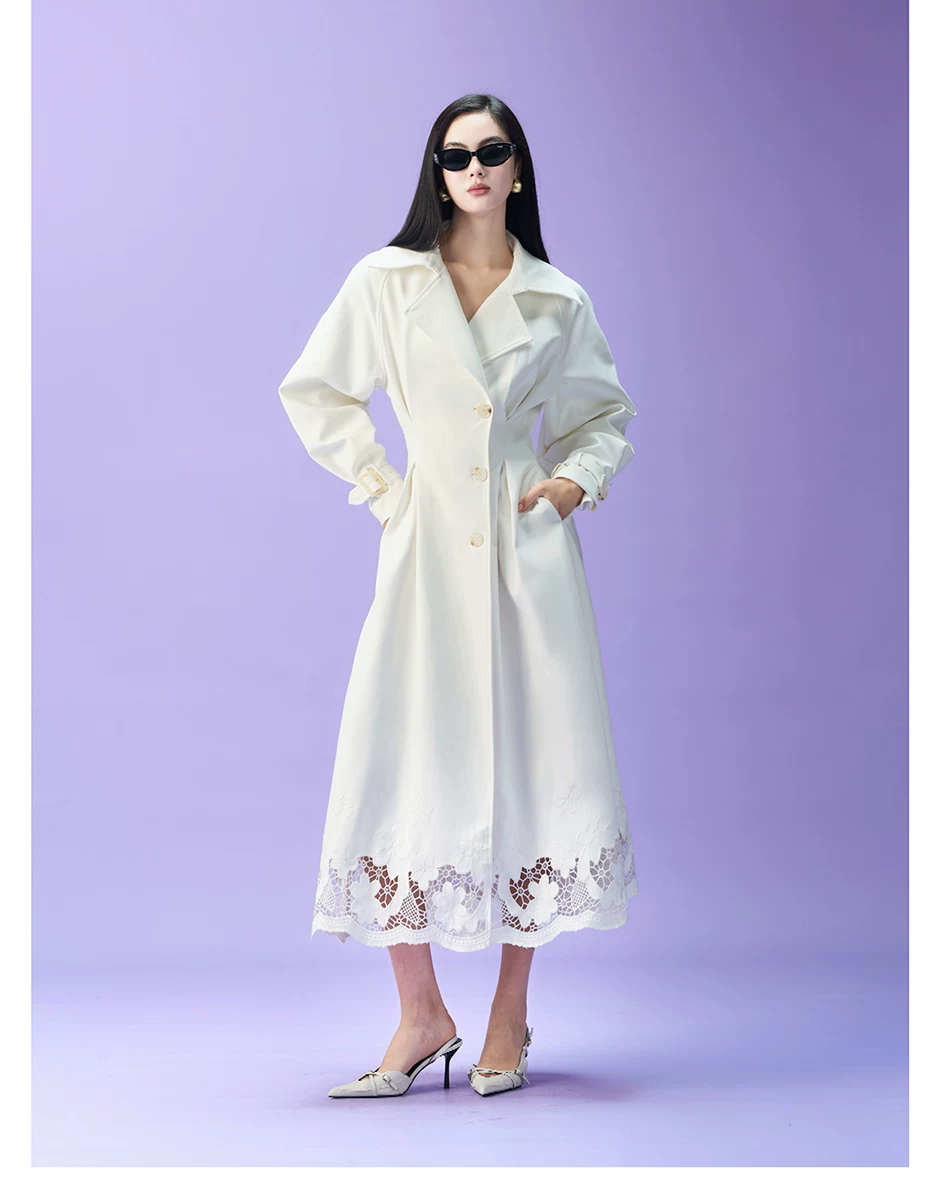 Original design: Heavy industry hollowed out flower embroidery waist cinching white long windbreaker Original design: Heavy industry hollowed out flower embroidery waist cinching white long windbreaker