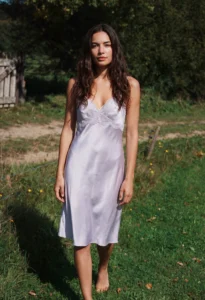 Sang Luo French Lace Sexy Strap Skirt Sang Silk Sleep Dress