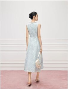 Blue lace sleeveless dress