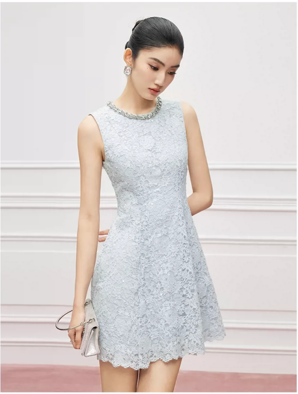 Blue lace sleeveless dress