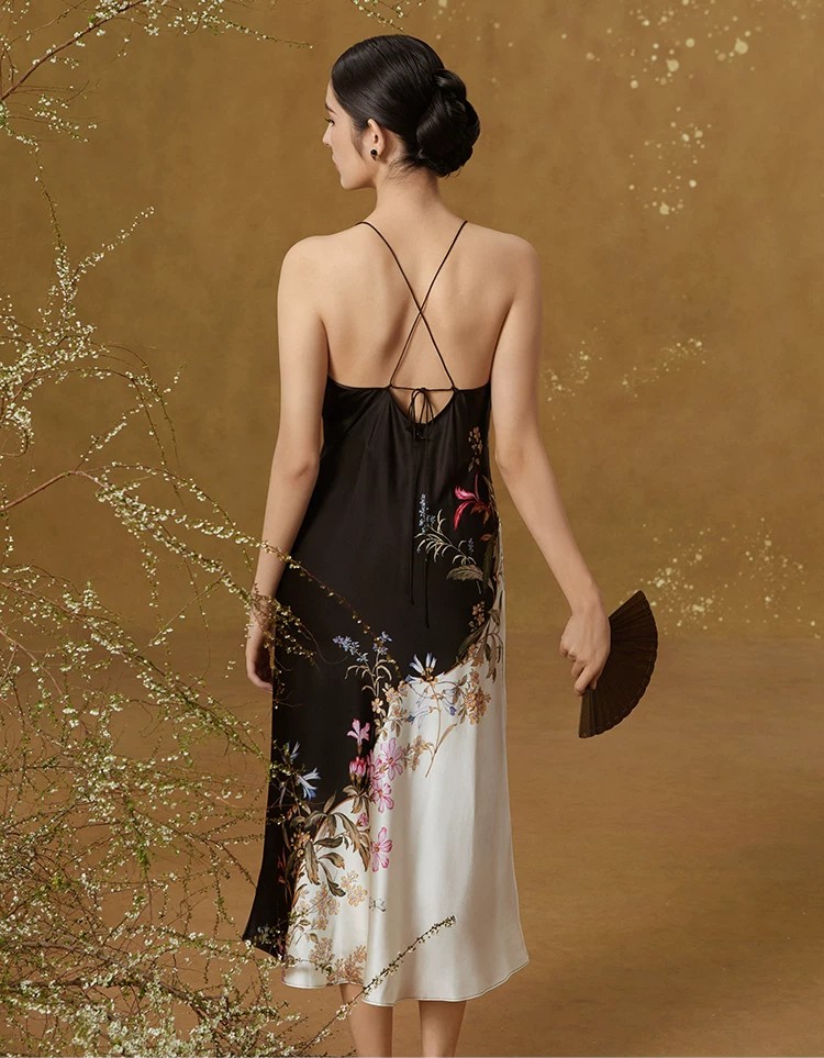 Blue mulberry silk 100% sexy back printed suspender nightgown Blue mulberry silk 100% sexy back printed suspender nightgown