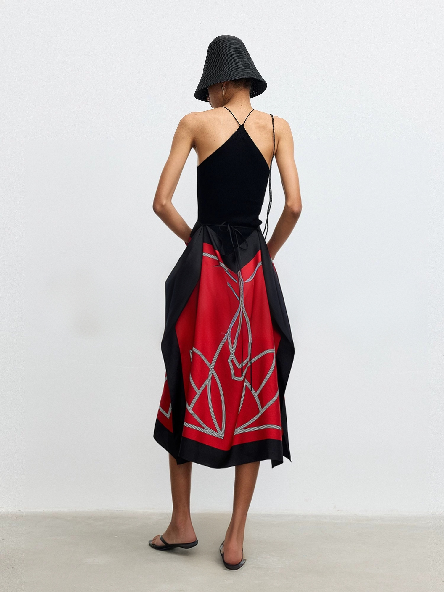 Printed mulberry silk one-piece cut elegant top Printed mulberry silk one-piece cut elegant top