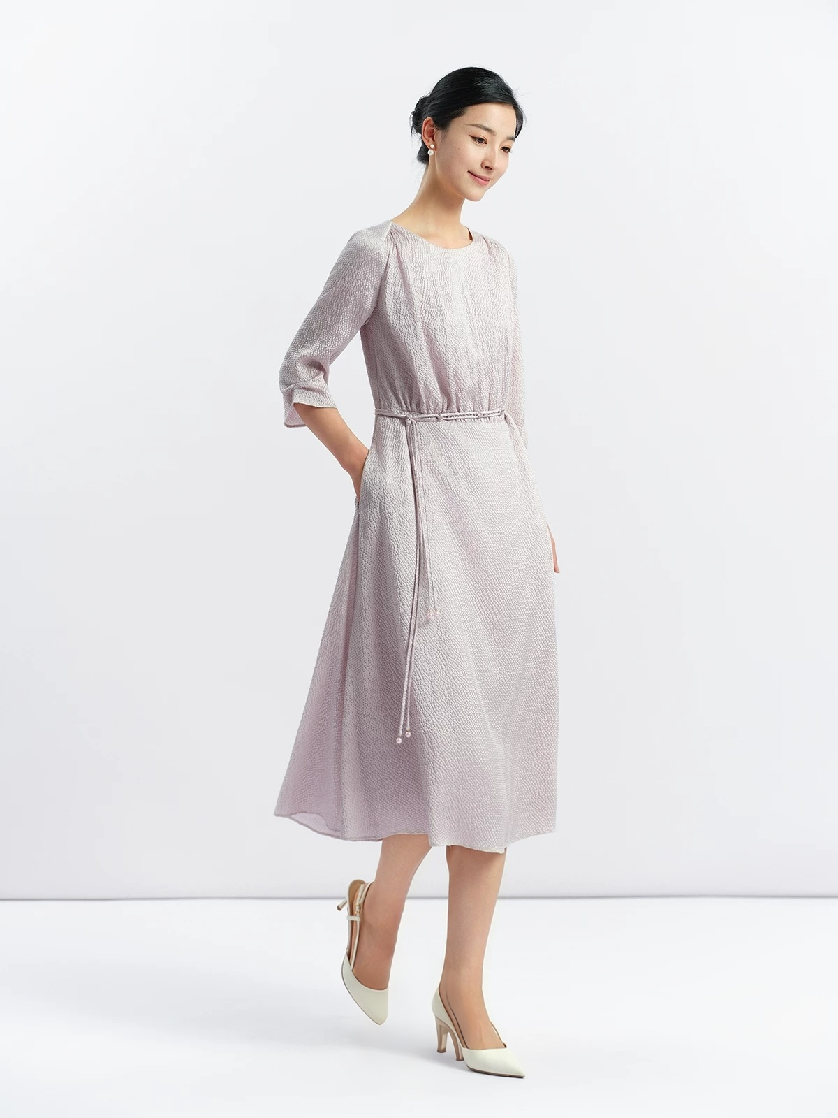 Knitted waist rope silk high waisted skirt pearl satin dress Knitted waist rope silk high waisted skirt pearl satin dress