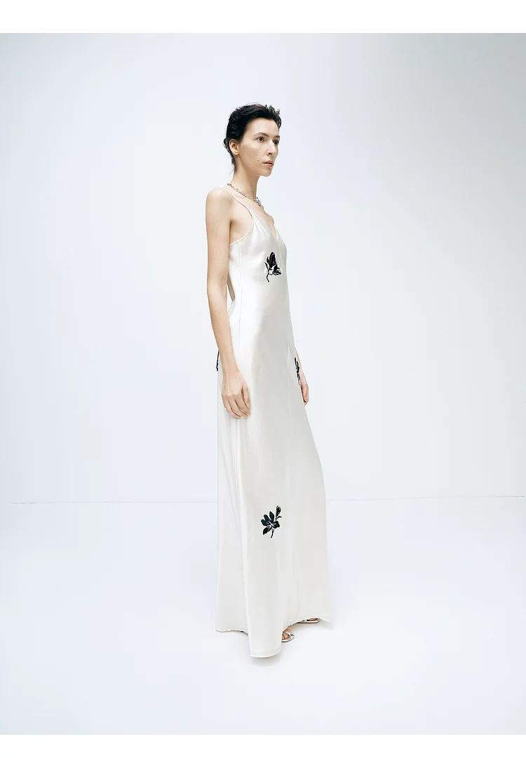 Strap skirt with white magnolia embroidered acetate long dress!!2206608281880 Strap skirt with white magnolia embroidered acetate long dress