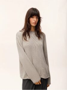 Ramie rolled edge round neck loose knit pullover sweater for women