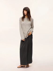 Ramie rolled edge round neck loose knit pullover sweater for women