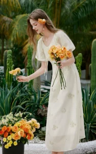 White dress, women's summer floral embroidery, waist cinching, pleating, bubble sleeve skirt