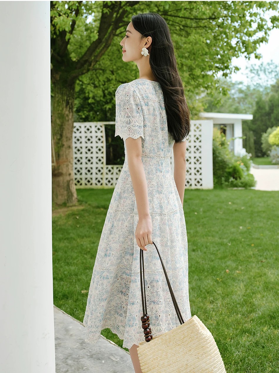 Heavy duty lace dress Heavy duty lace dress