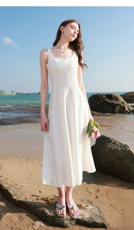 New square neck slim fit sleeveless vest dress for spring and summer of 2026